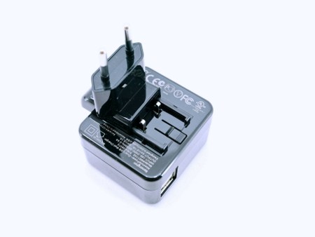 dual usb charger 009t