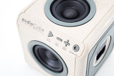 audio cube portable wood 9t