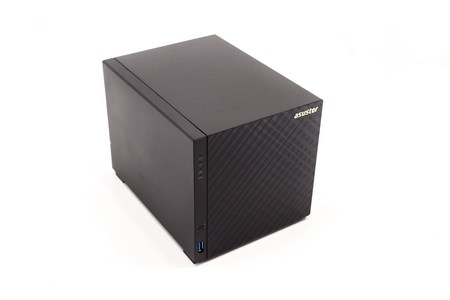 asustor as1004t v2 review 8t