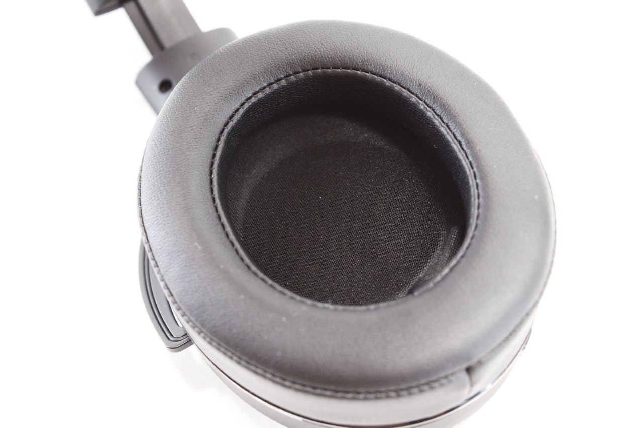 hs70 ear cups