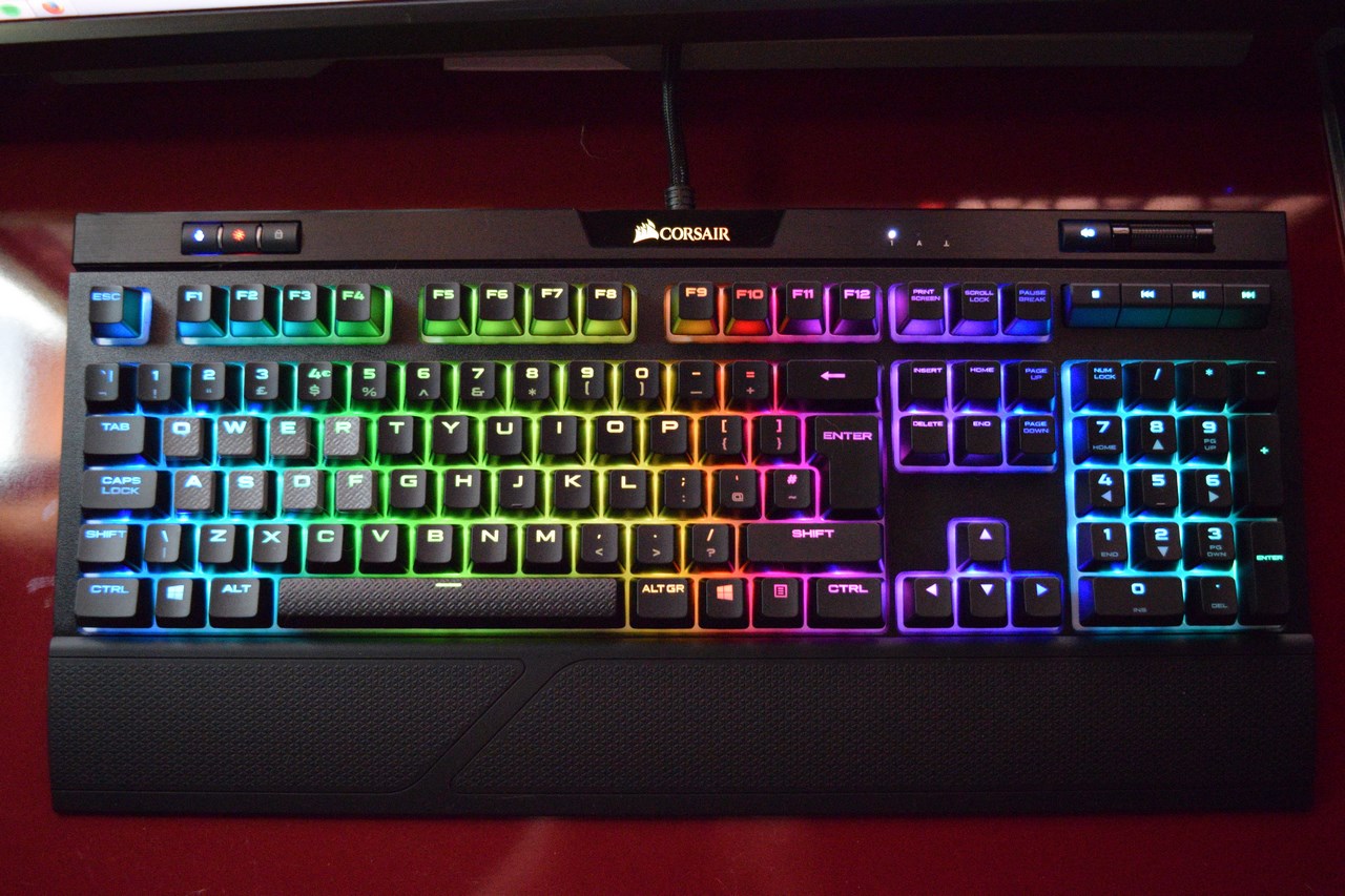 Indien Vellykket Revisor CORSAIR STRAFE RGB MK.2 Mechanical Gaming Keyboard Review