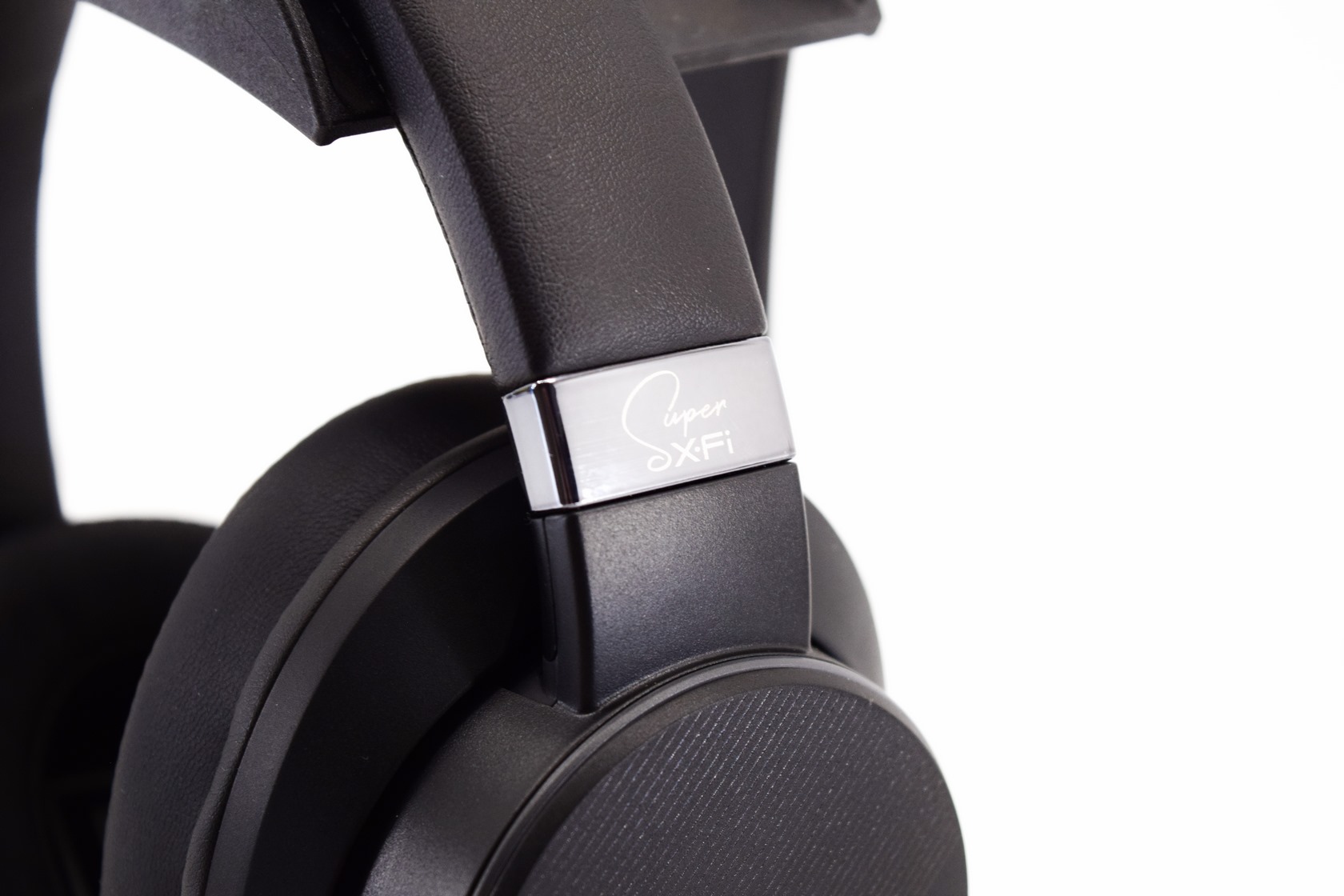 Creative SXFI Theater Super X-Fi Low-Latency Wireless Headphones Review