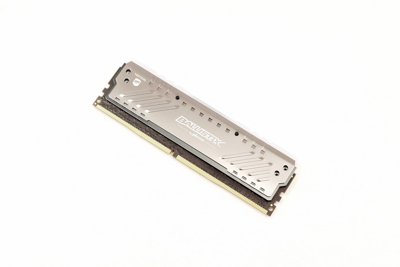 Crucial Ballistix Tactical Tracer RGB DDR4 32GB 3000MHZ CL15 Quad