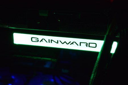 gainward gtx 1070 phoenix glh 13t