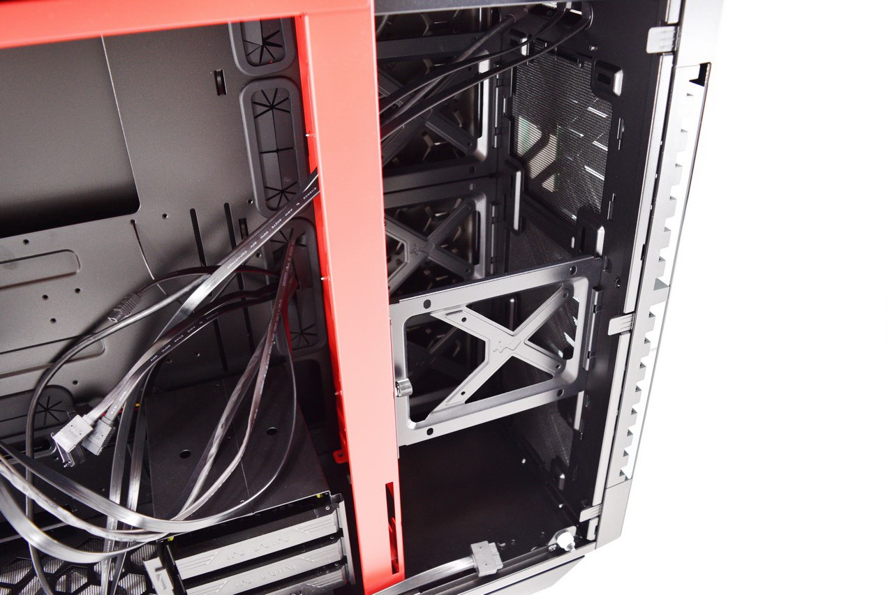 IN WIN 509 ROG Certified E-ATX Chassis Review