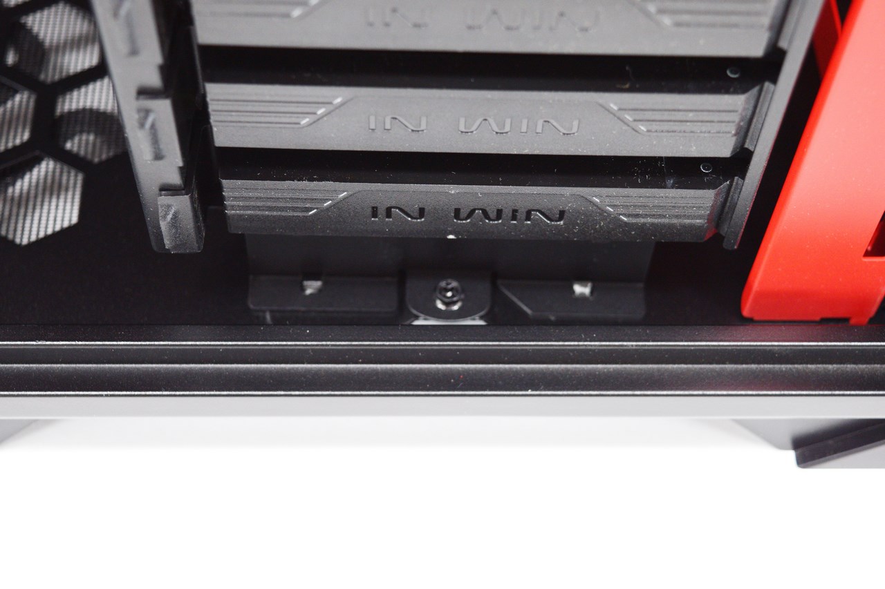 IN WIN 509 ROG Certified E-ATX Chassis Review