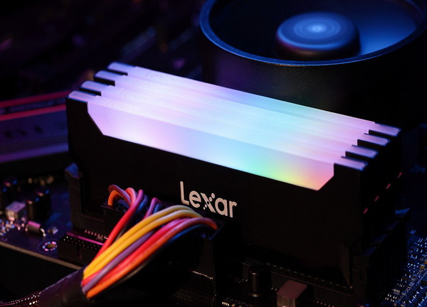 lexar hades rgb 32gb 3600 c18 review b