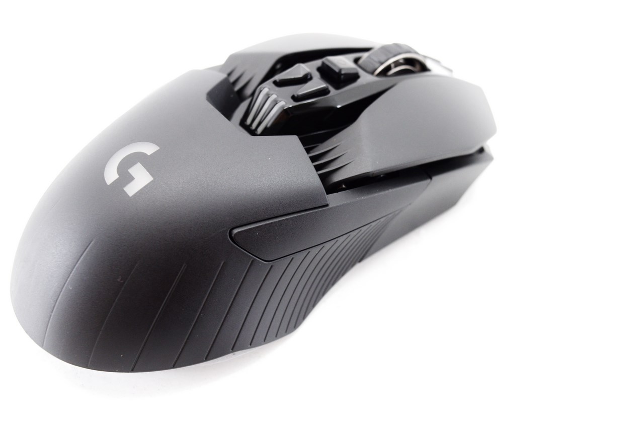 A removable cover is placed on the right side of the mouse (by default the ...