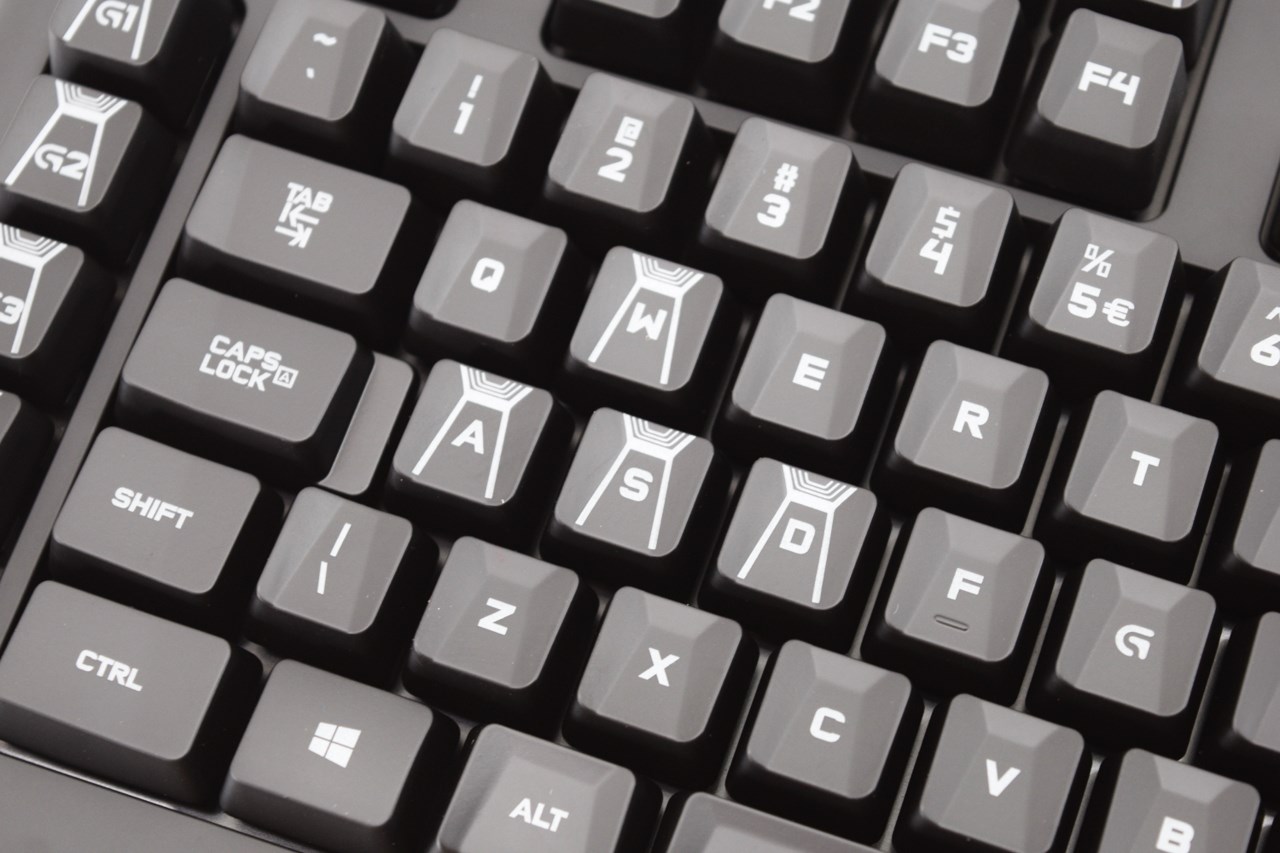 Logitech G910 Orion Spark RGB Mechanical Keyboard Review