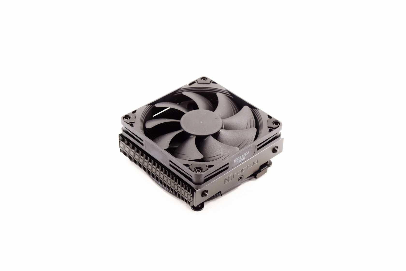 Noctua NH-L9i Chromax.Black Low-Profile CPU Cooler Review