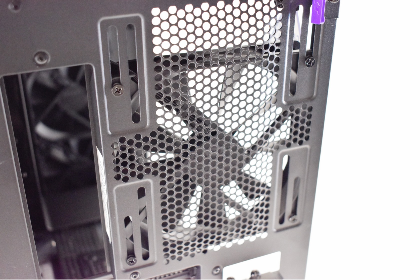 H710i - ATX Mid-Tower PC Gaming Case - Tempered Glass Panel