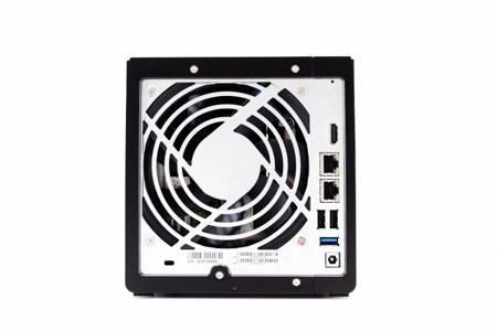 qnap ts 451 plus 8g 17t