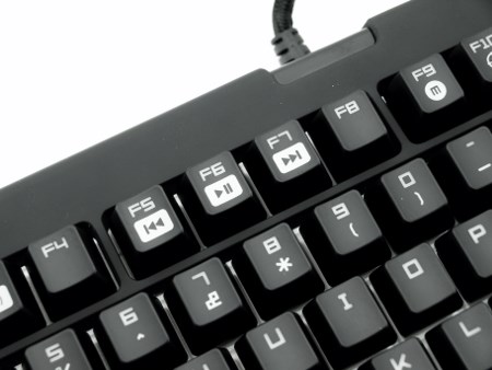 blackwidow ultimate chroma 11t