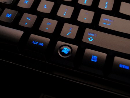 roccat isku 019t