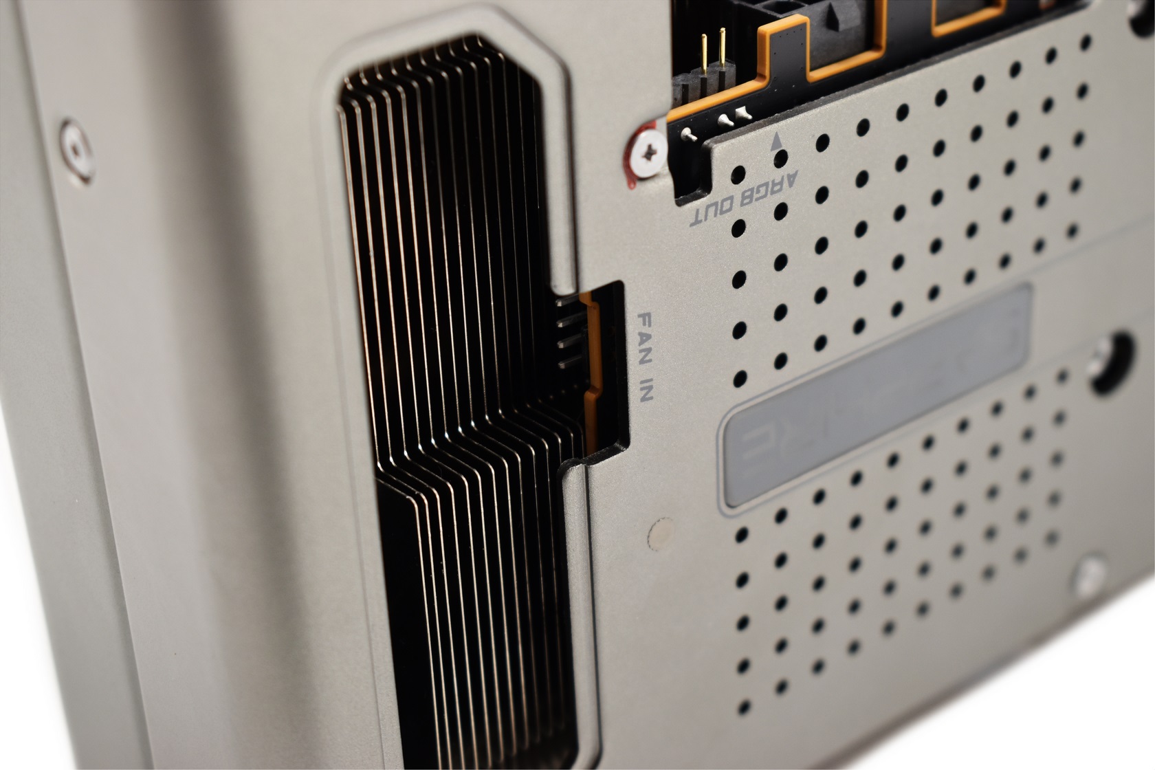 SAPPHIRE Nitro+ & Pure AMD Radeon RX 7700 XT 12GB OC SAPPHIRE Nitro+ & Pure AMD Radeon RX 7700 XT 12GB OC