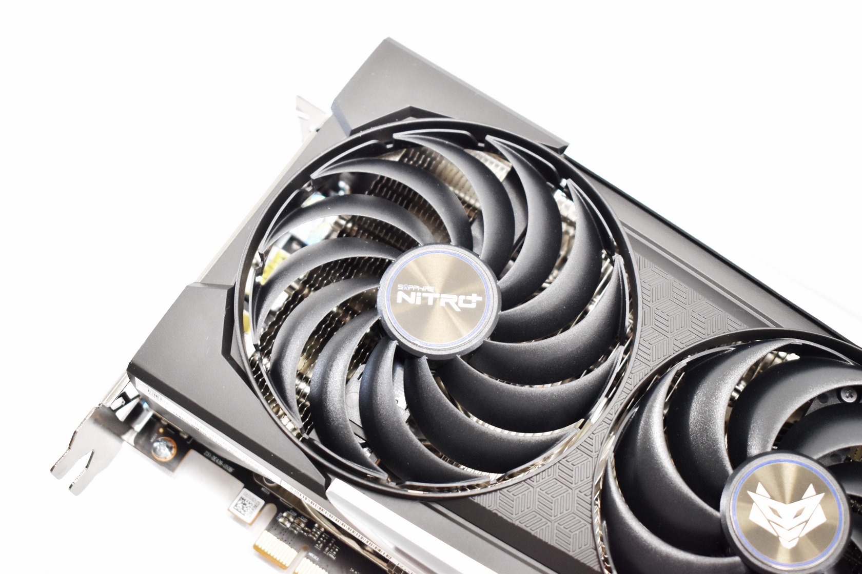 SAPPHIRE Radeon RX 6800 Nitro Plus 16GB Graphics Card Review