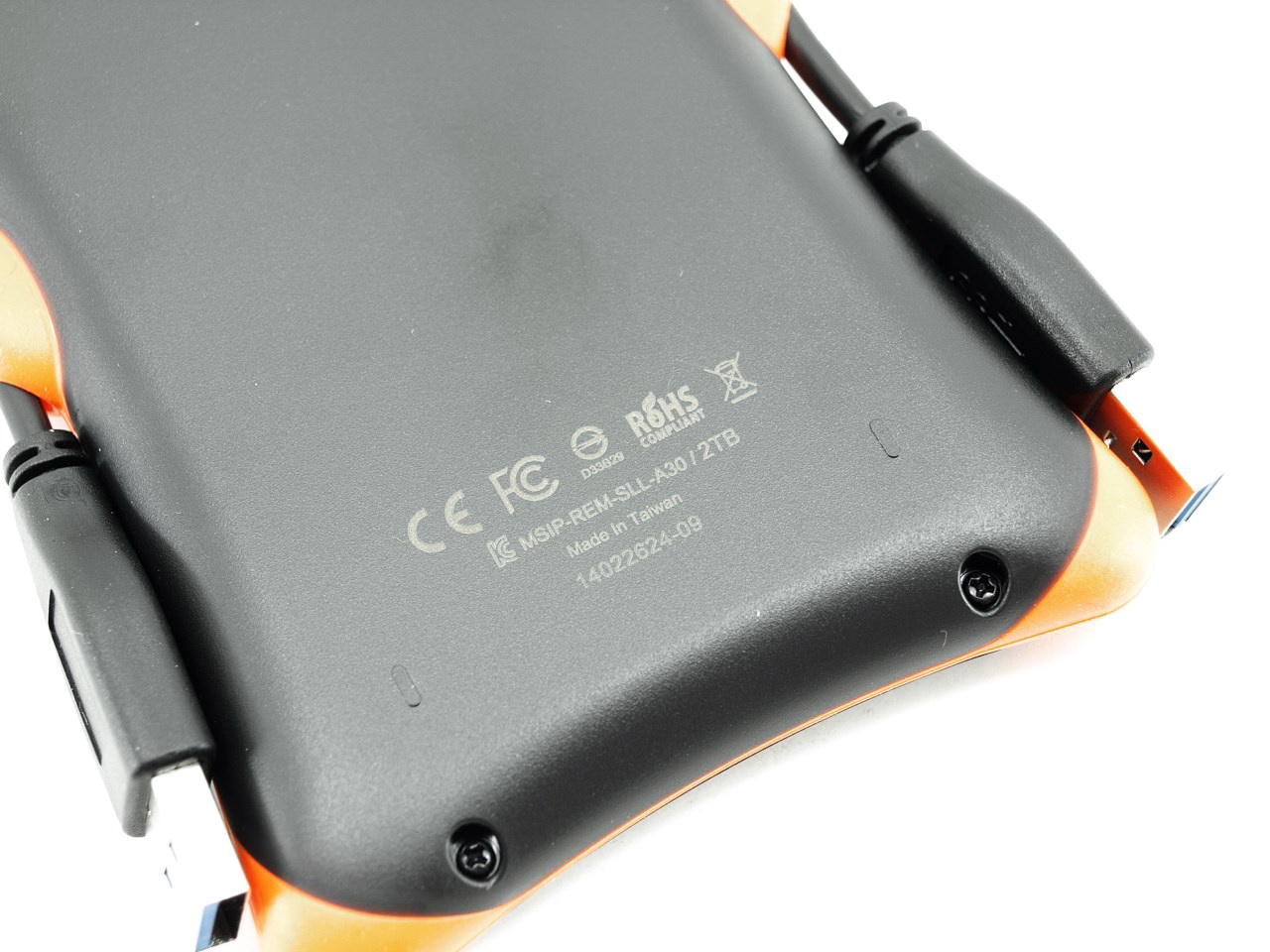 Silicon power armor a15. Silicon_Power sp020tbphda30s3k. Внешний HDD Silicon Power Armor a30 2 ТБ.