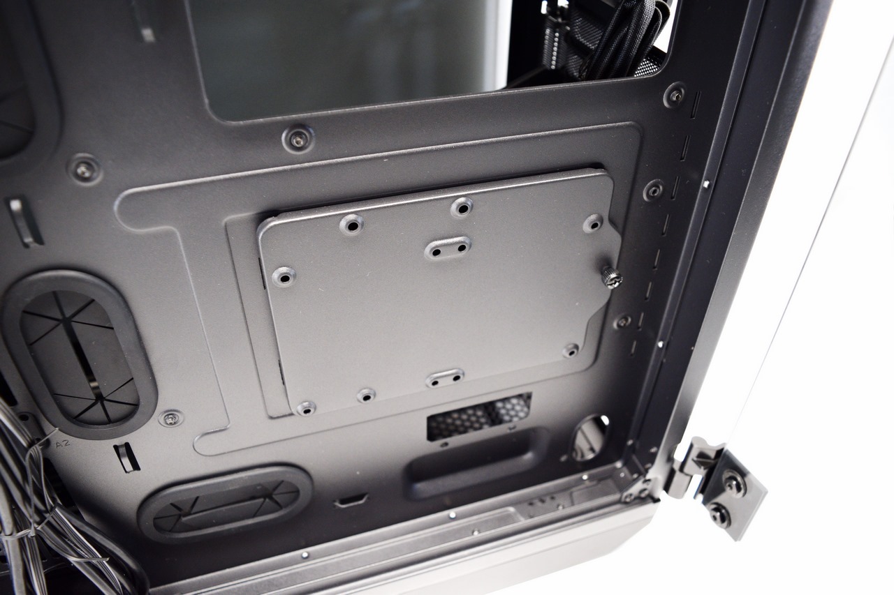 Thermaltake View 71 TG RGB Full Tower Review