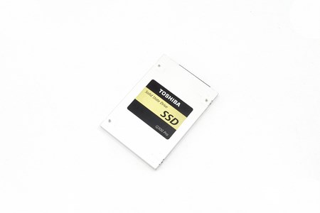 toshiba q300 pro 06t