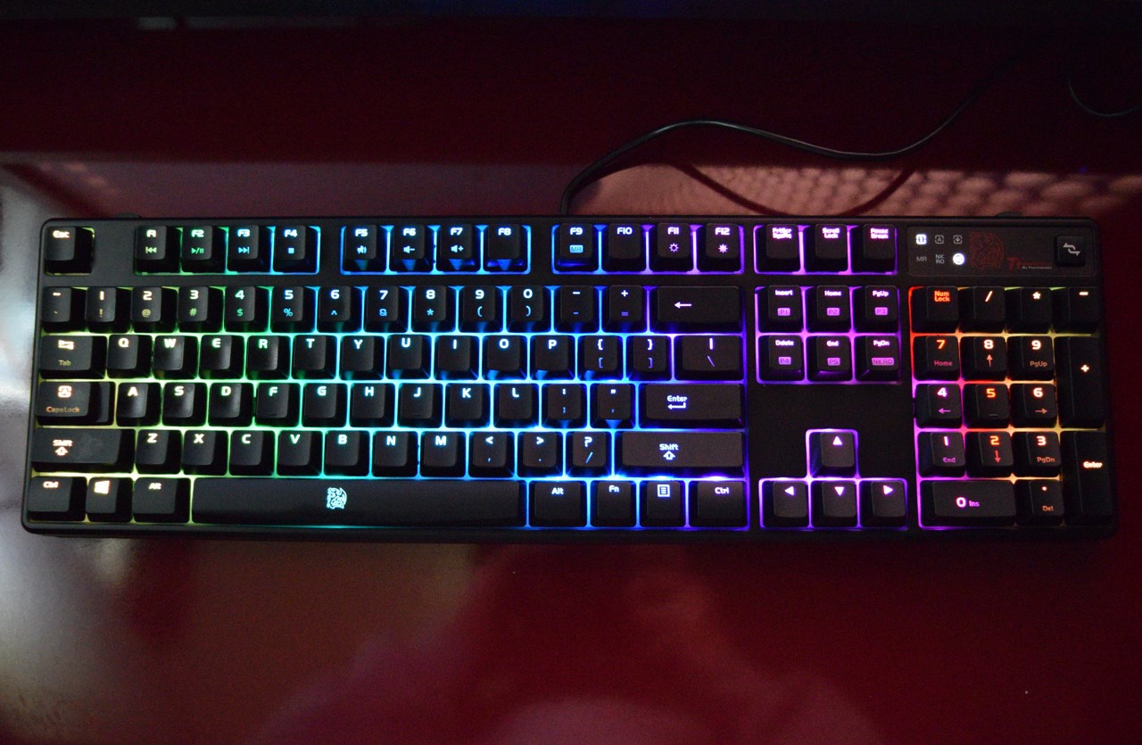 Tt eSPORTS Poseidon Z RGB Mechanical Gaming Keyboard Review